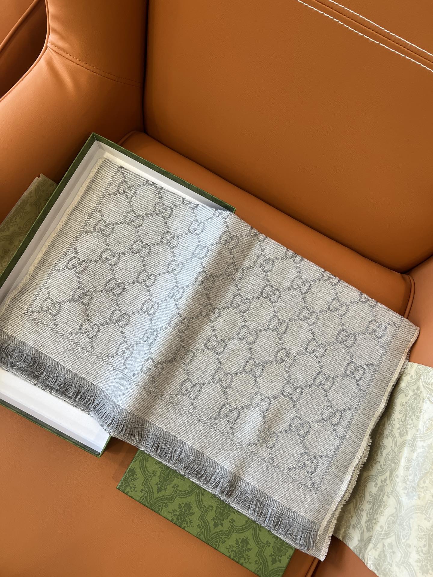 GUCCI 25S SCARF 180 IN WOOL 644856