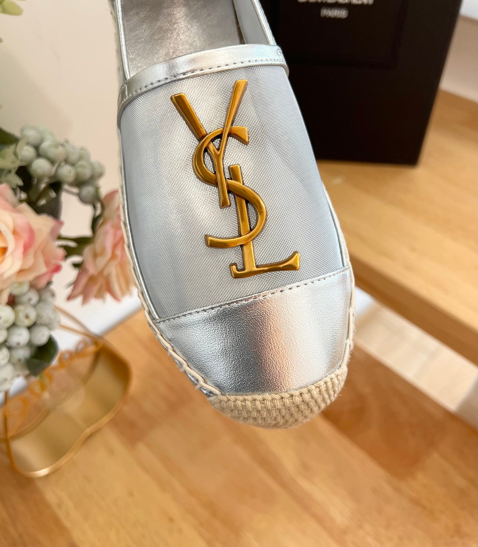 SL YVES LOGO SLIP ON SILVER CALFSKIN AND MESH