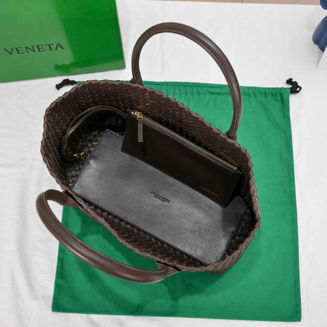 Large Cabat 45cm Chocolate Lambskin Ghw