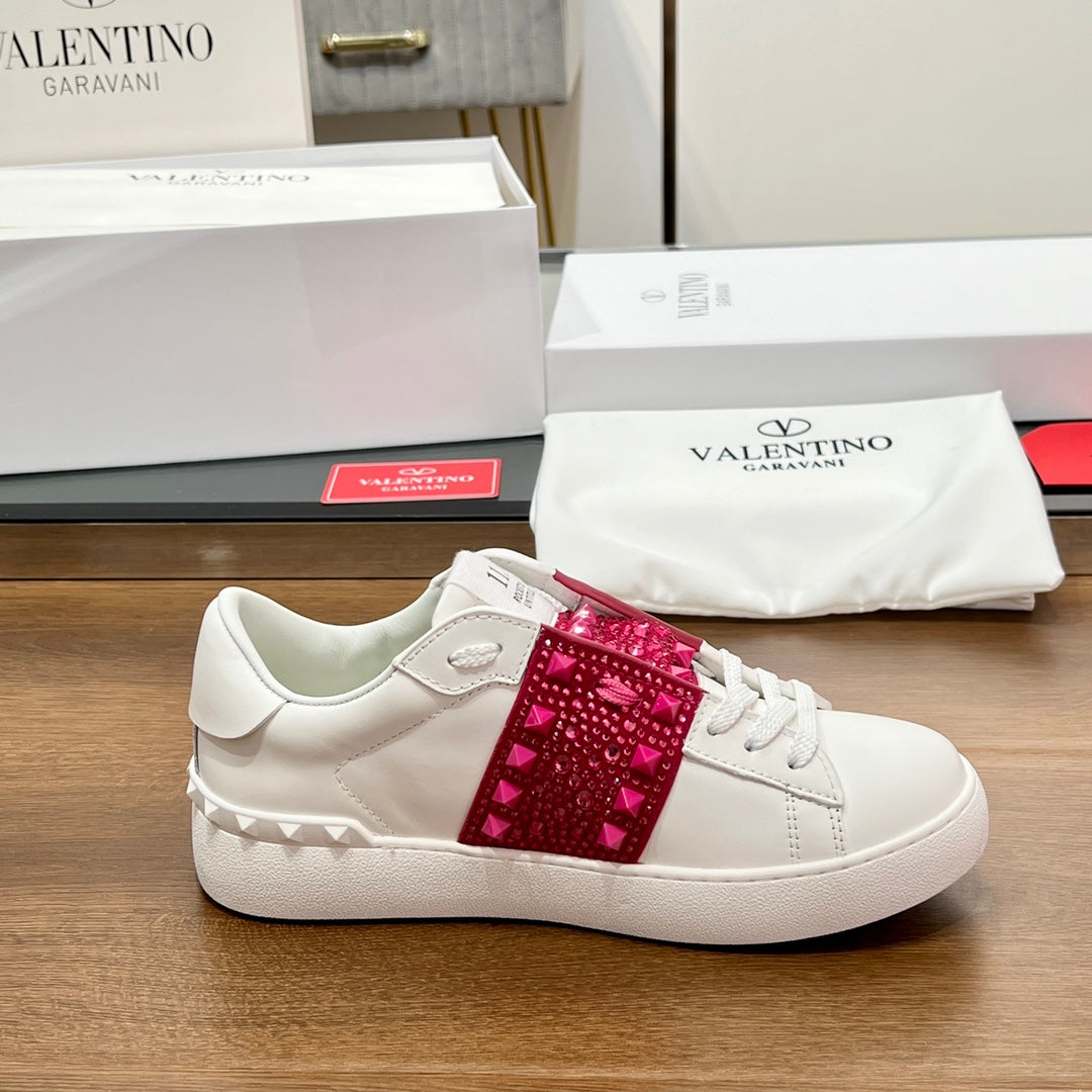 VALENTINO 25S GARAVANI ROCKSTUD UNTITLED STUDDED SNEAKERS IN WHITE LAMBSKIN AND RED STONE-EMBELLISHED