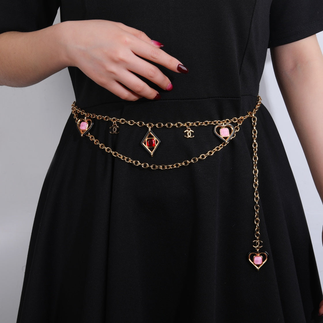 CHANEL 25S CHAIN BELT IN GOLD METALLIC STONE-EMBELLISHED 612631