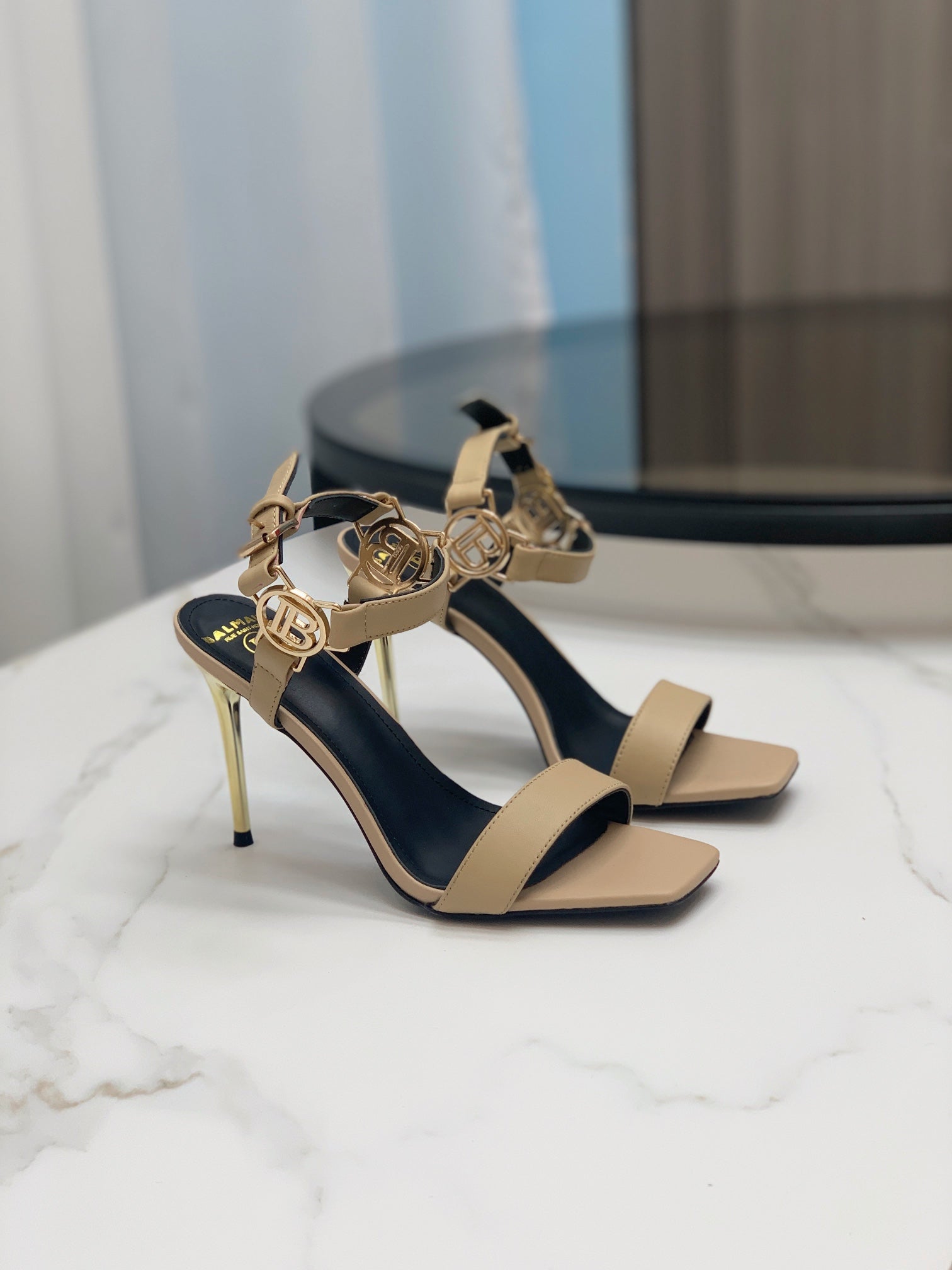 BALMAIN 25S HIGH HEELS WITH B METAL DETAIL 95MM IN LIGHT BROWN CALFSKIN