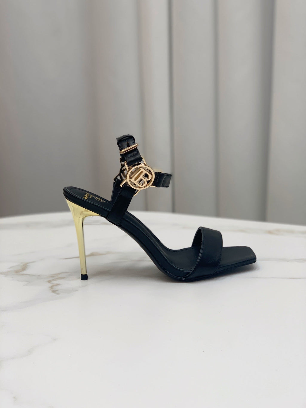 BALMAIN 25S HIGH HEELS WITH B METAL DETAIL 95MM IN BLACK CALFSKIN