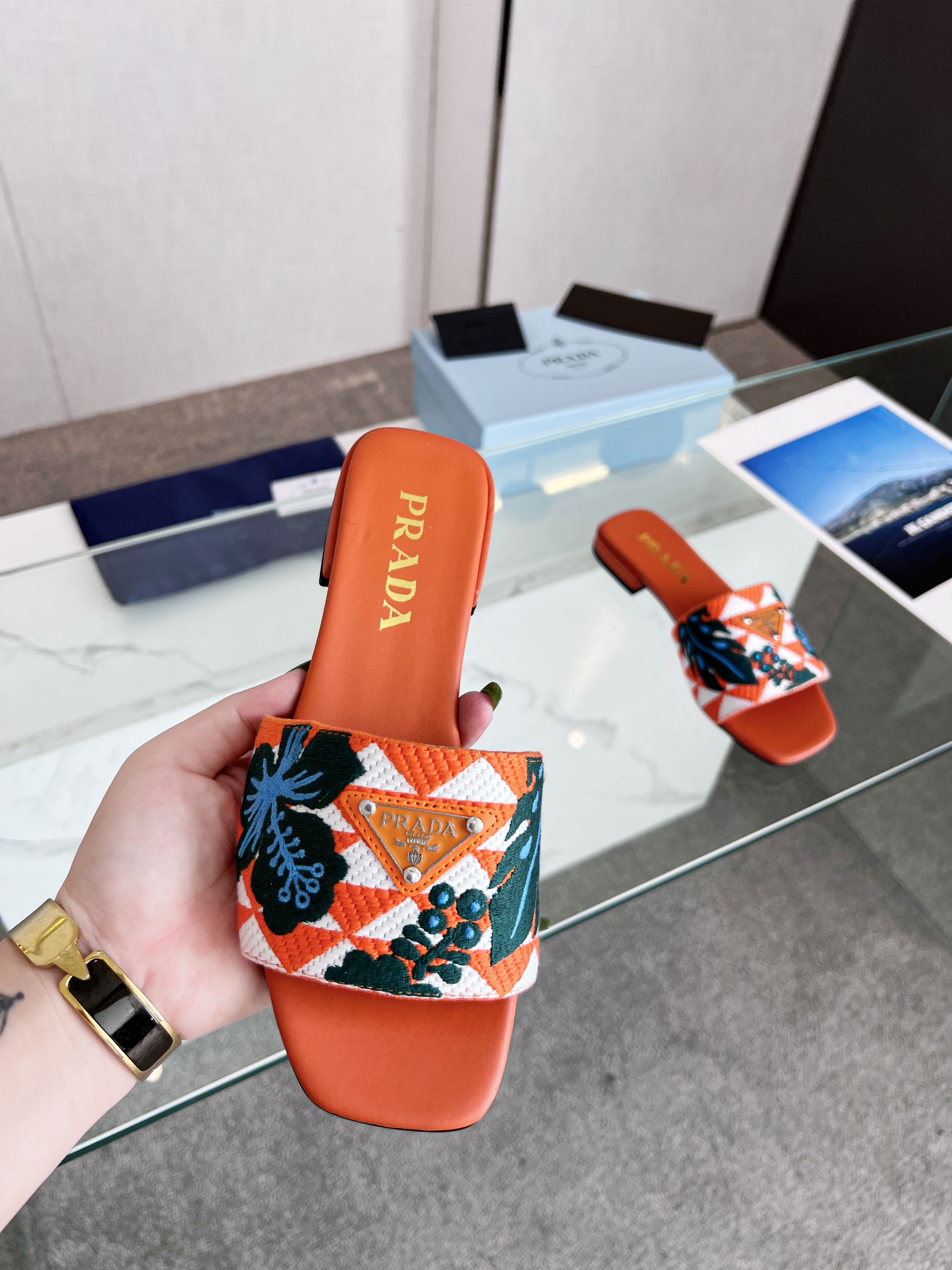 PRA EMBROIDERED SLIDES FLAT ORANGE FABRIC