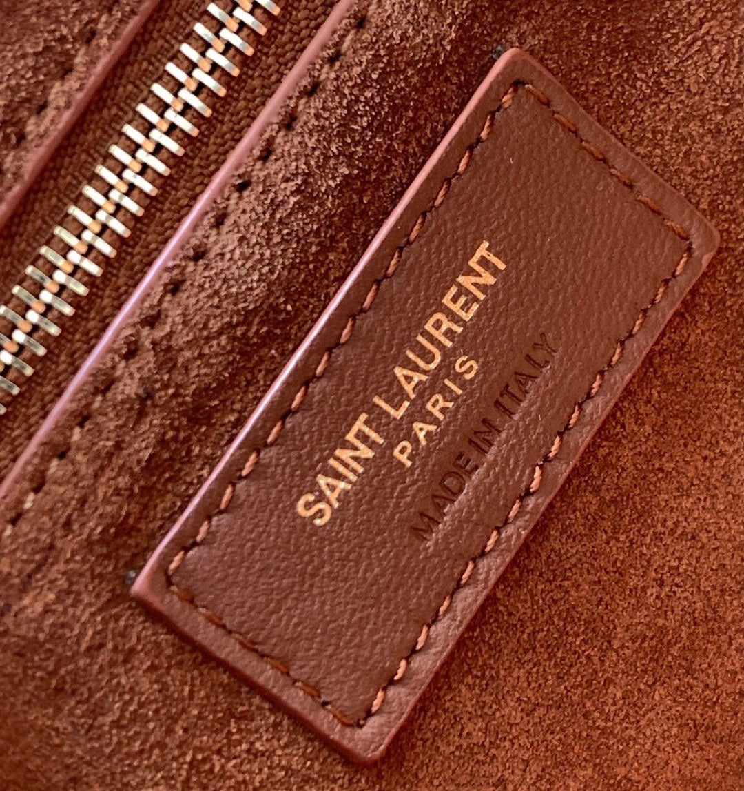 LE 5 À 7 BAG 24 BLACK CALFSKIN HOBO