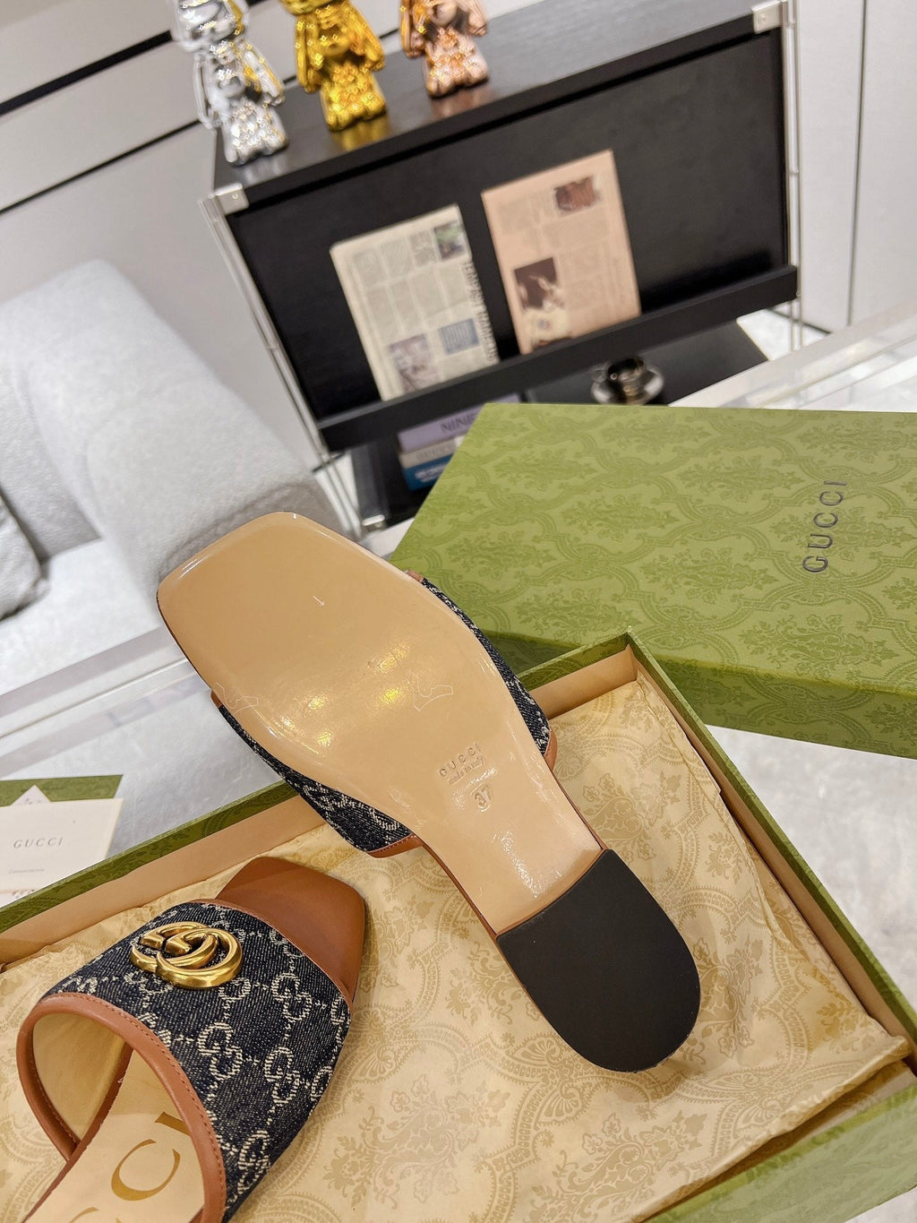 GG EXCLUSIVE SLIDE SANDAL CARAMEL AND BLACK FABRIC