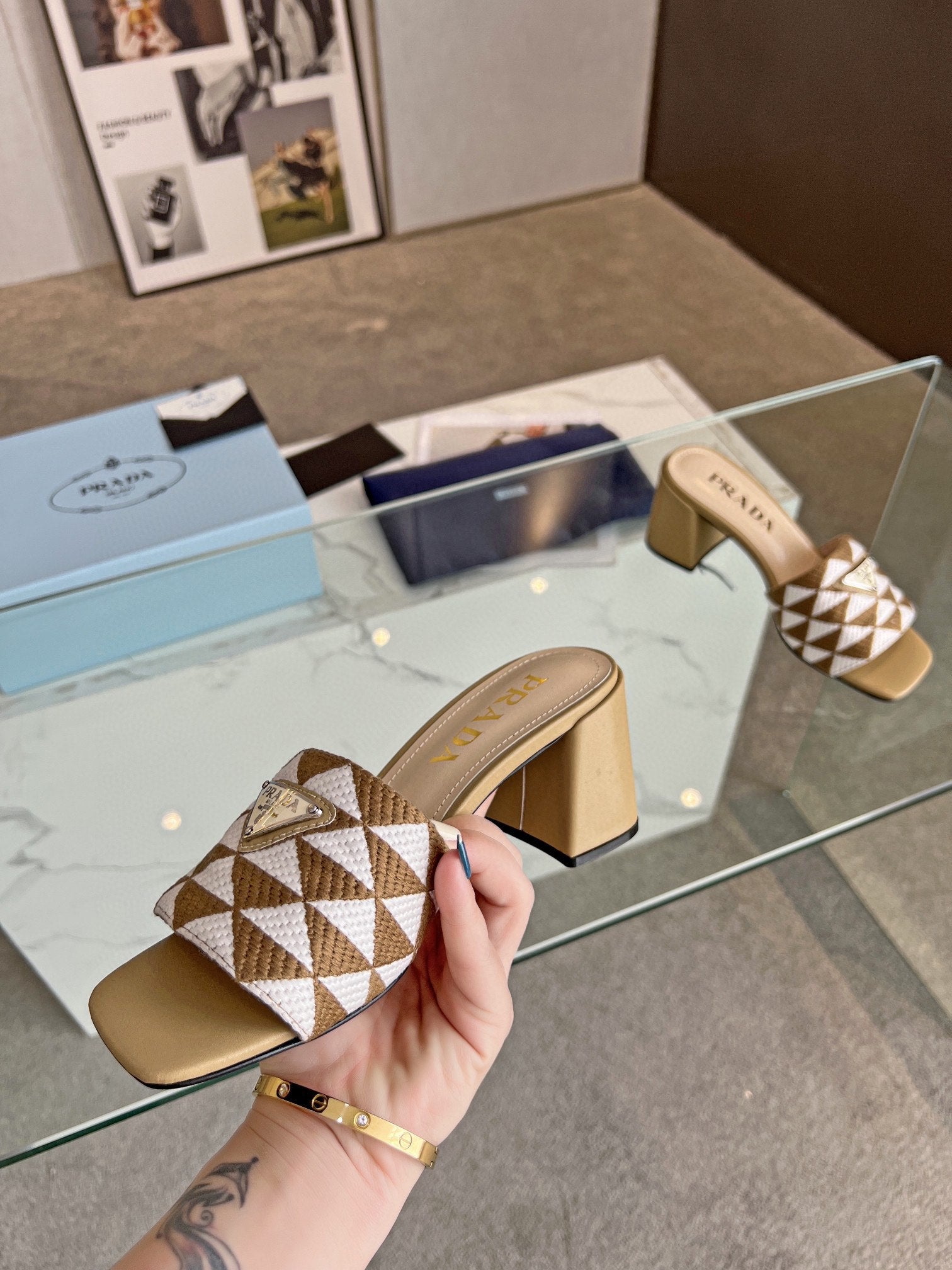 PRA EMBROIDERED SLIDES 65 TAWNY AND WHITE FABRIC