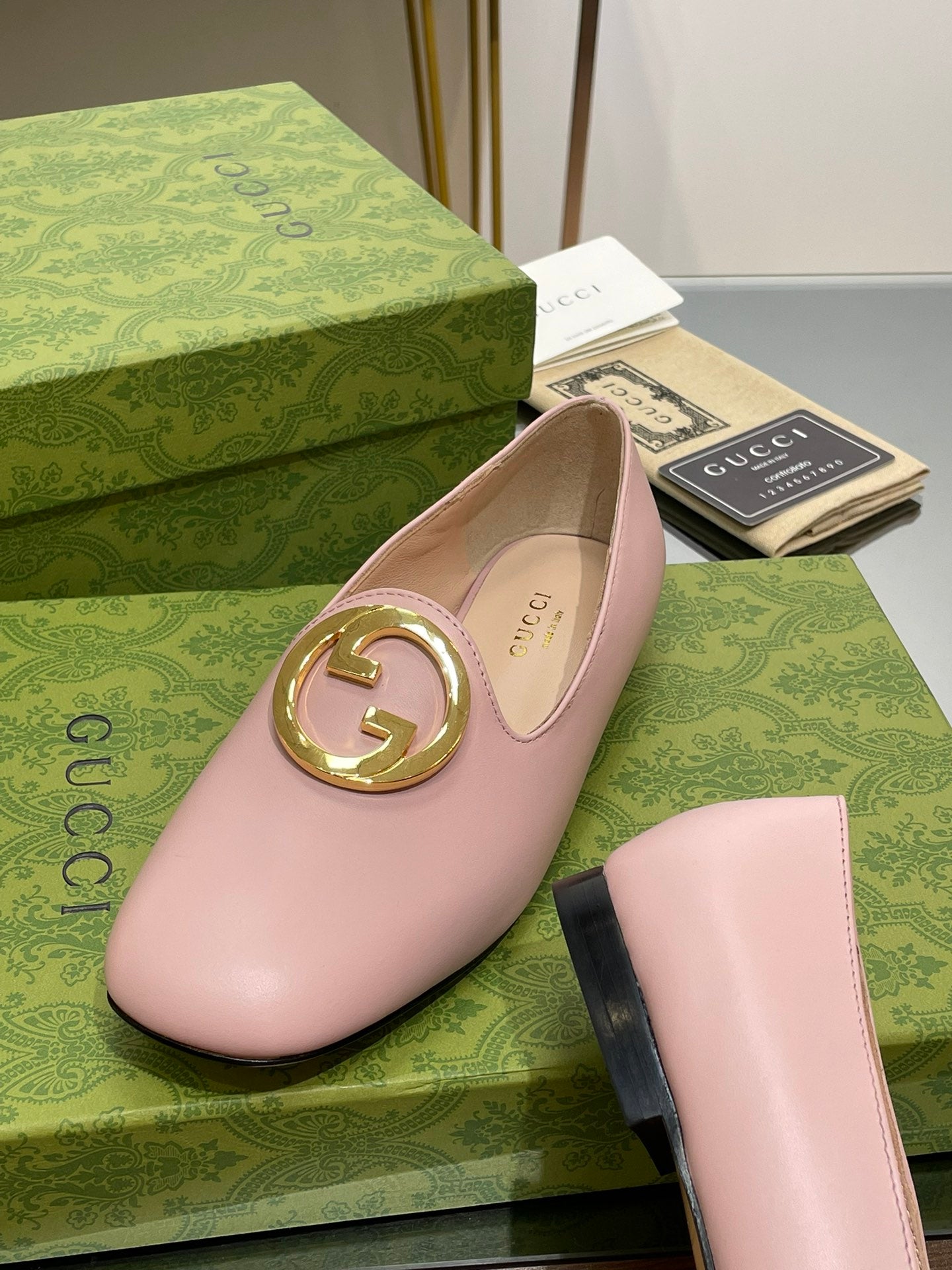 BLONDIE LOGO-PLAQUE LOAFERS IN LIGHT PINK CALFSKIN WITH GOLD HARDWARE