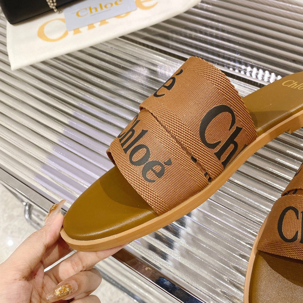 CHLOÉ WOODY SLIPPER IN CIDER BROWN CANVAS