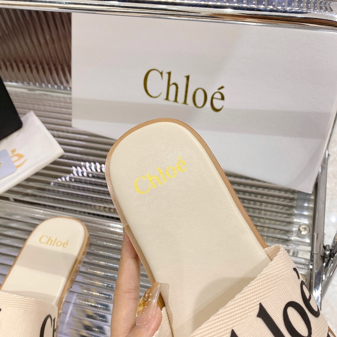 CHLOÉ WOODY SLIPPER IN BEIGE MIX BLACK CANVAS
