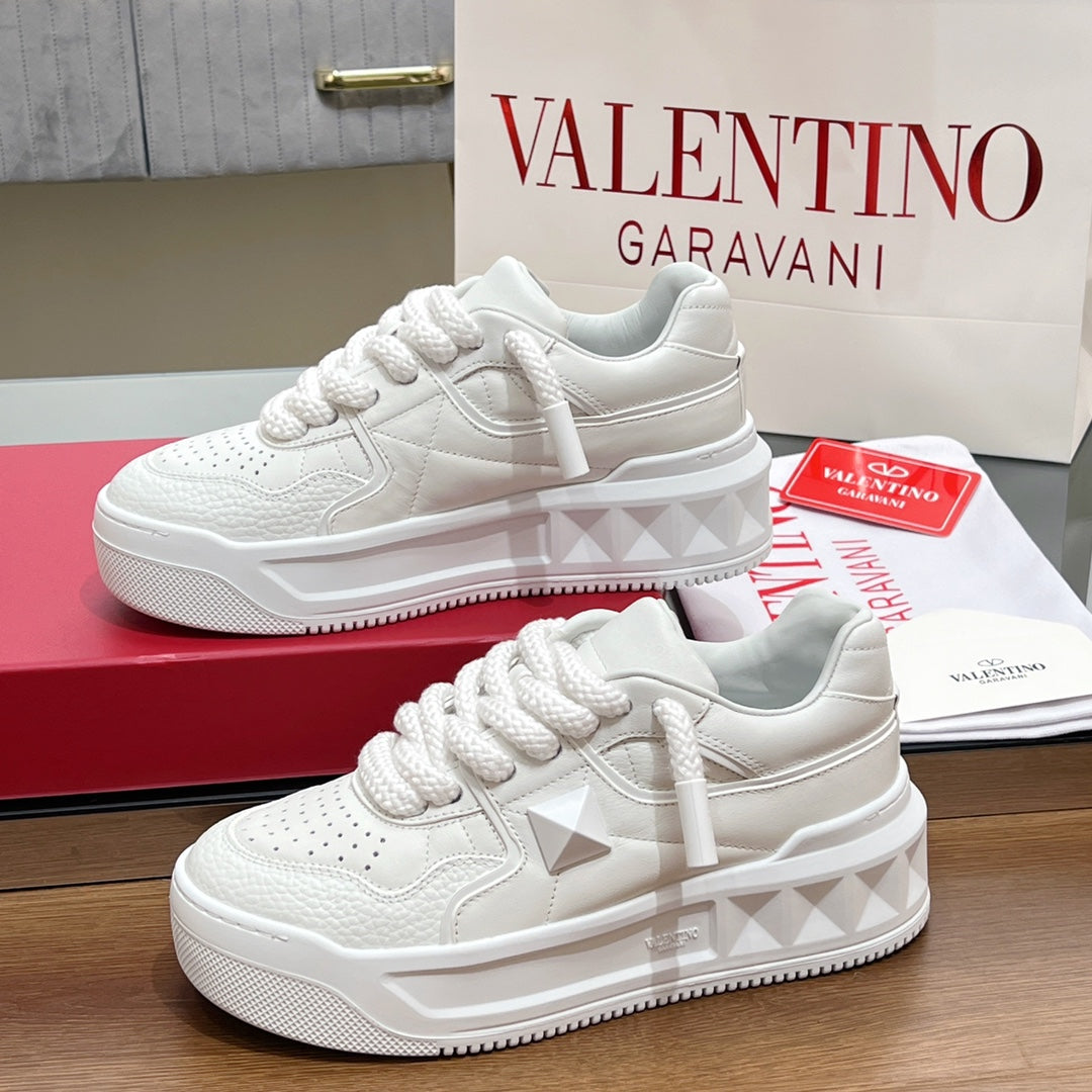 VALENTINO 25S GARAVANI ONE STUD XL PLATFORM SNEAKERS IN WHITE LAMBSKIN