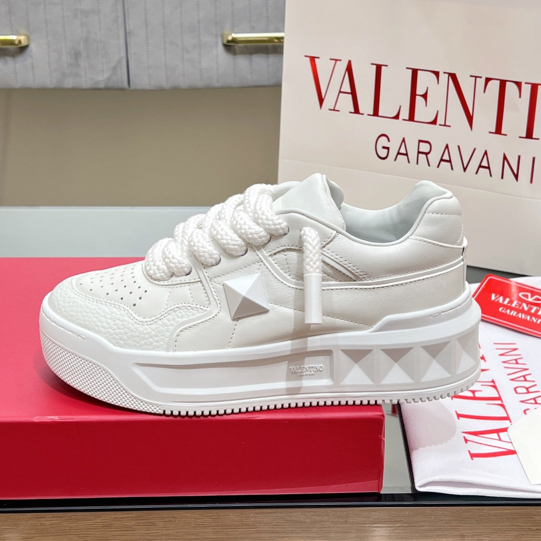 VALENTINO 25S GARAVANI ONE STUD XL PLATFORM SNEAKERS IN WHITE LAMBSKIN