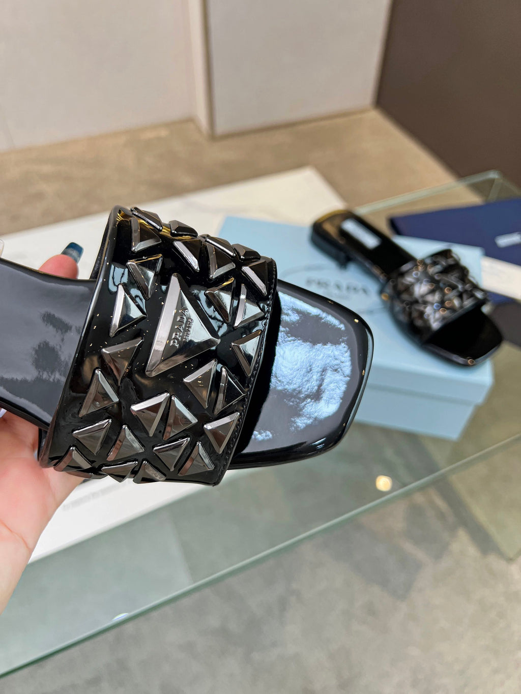 PRA EMBROIDERED SLIDES FLAT BLACK CALFSKIN