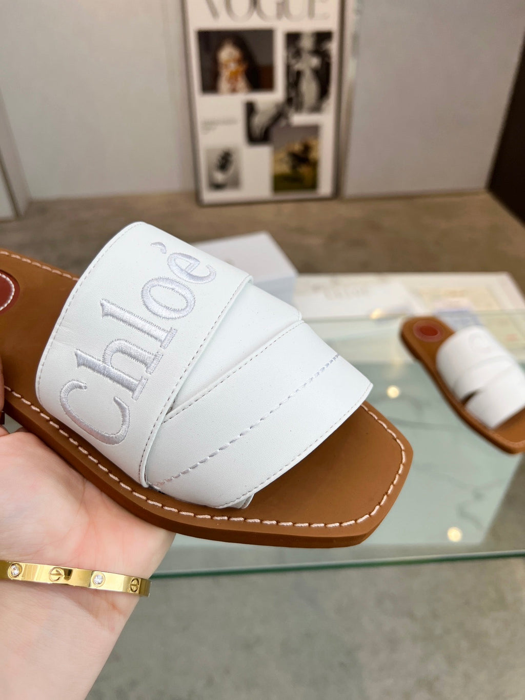 WOODY MULE IN WHITE LAMBSKIN WITH EMBROIDERED LOGO