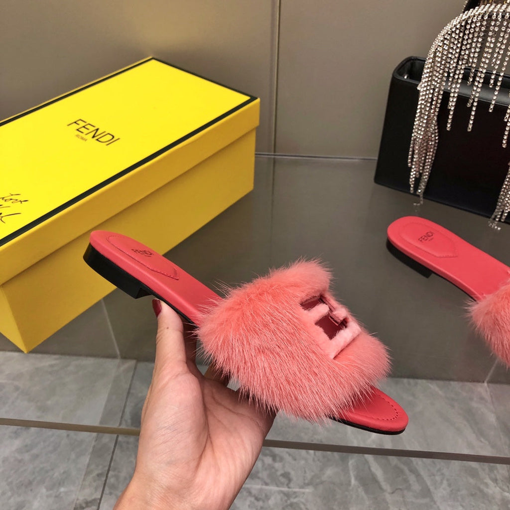FENDI BAGUETTE MINK SLIDE SLIPPER IN ROSE RED FUR