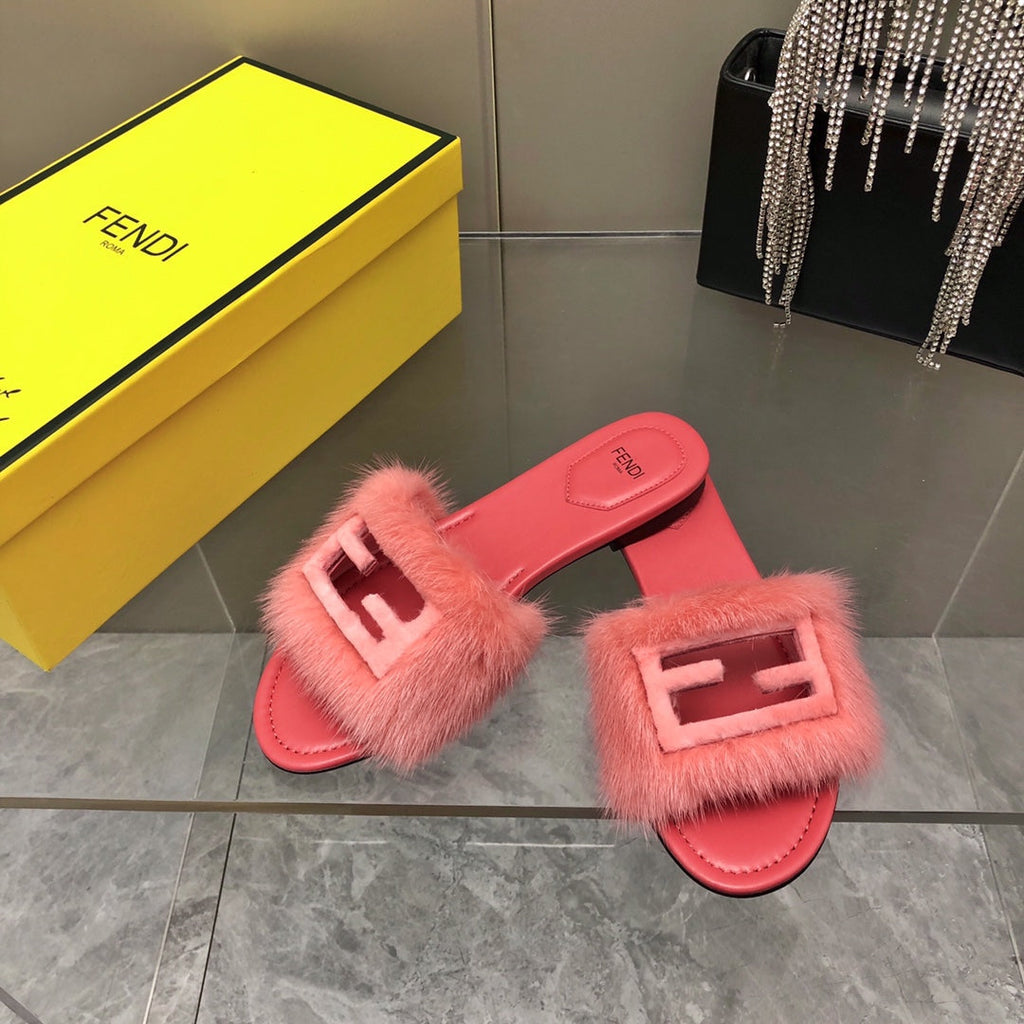FENDI BAGUETTE MINK SLIDE SLIPPER IN ROSE RED FUR