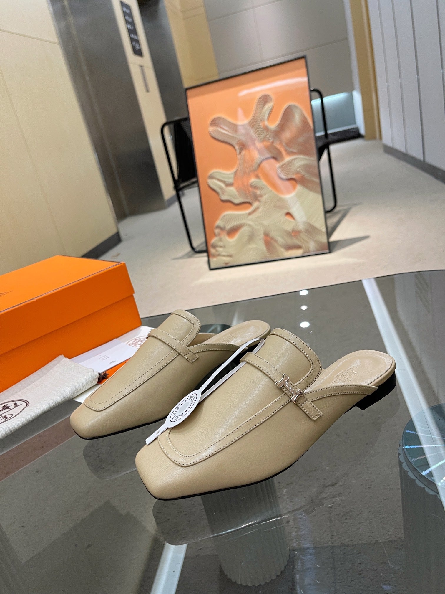 GROUPIE MULE BEIGE LAMBSKIN