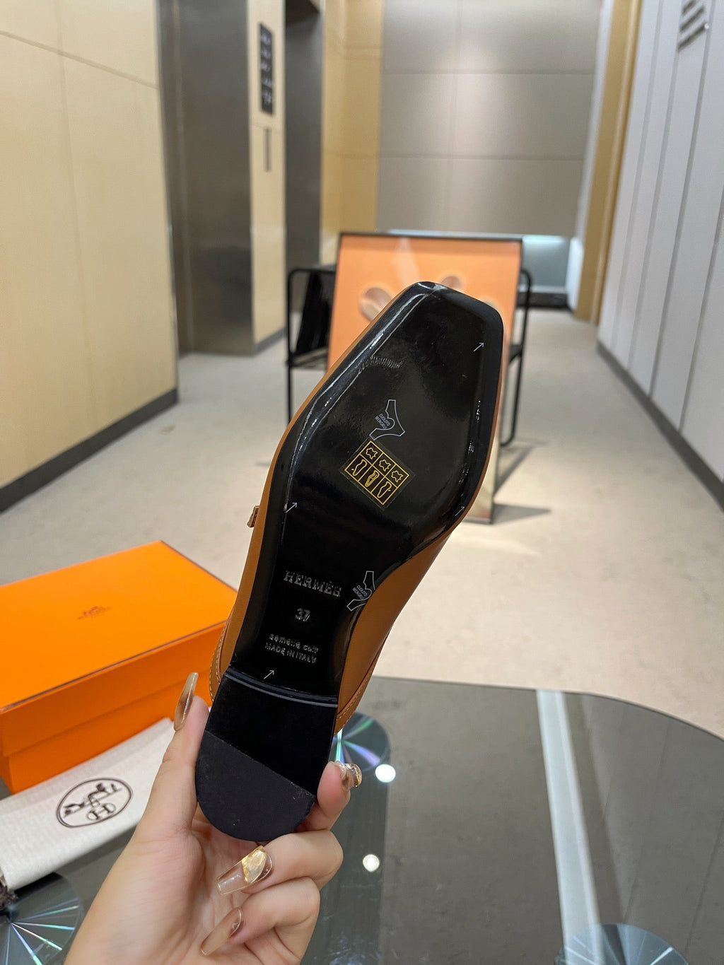 GROUPIE MULE TAWNY LAMBSKIN