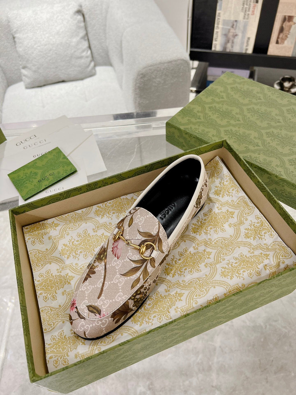 HORSEBIT LOAFER WITH FLOWER PRINT IN LINEN BEIGE MONOGRAM JACQUARD FABRIC