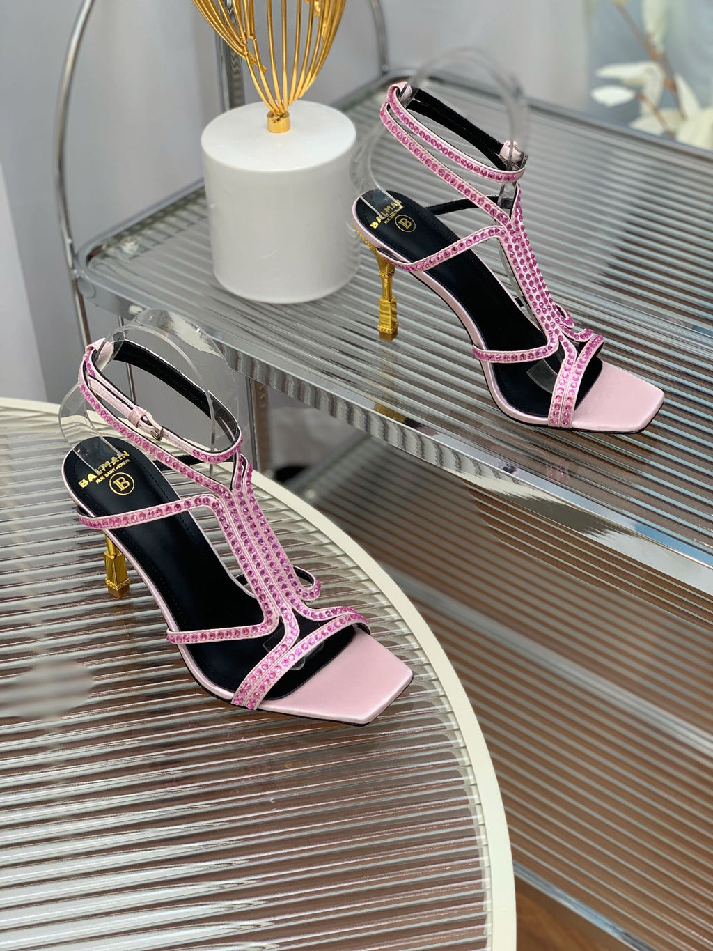 BALMAIN 25S MONETA SANDAL 95MM IN LAVENDER PINK CALFSKIN WITH CRYSTAL