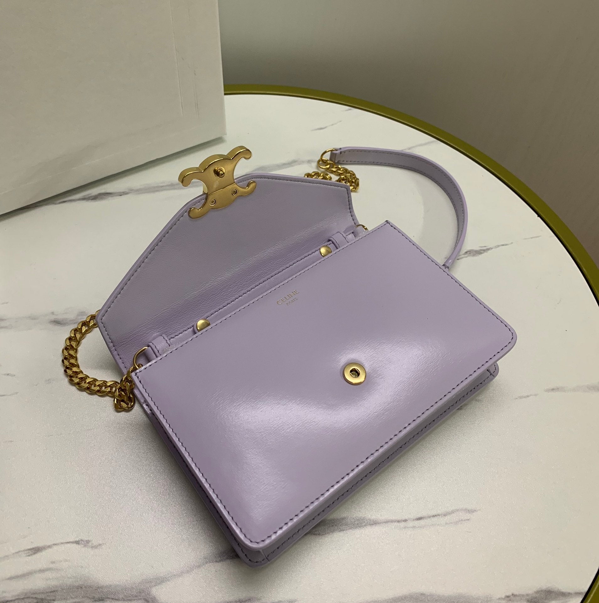 WALLET ON CHAIN MARGO 19 IN LIGHT LILAC SMOOTH CALFSKIN GOLD HARDWARE