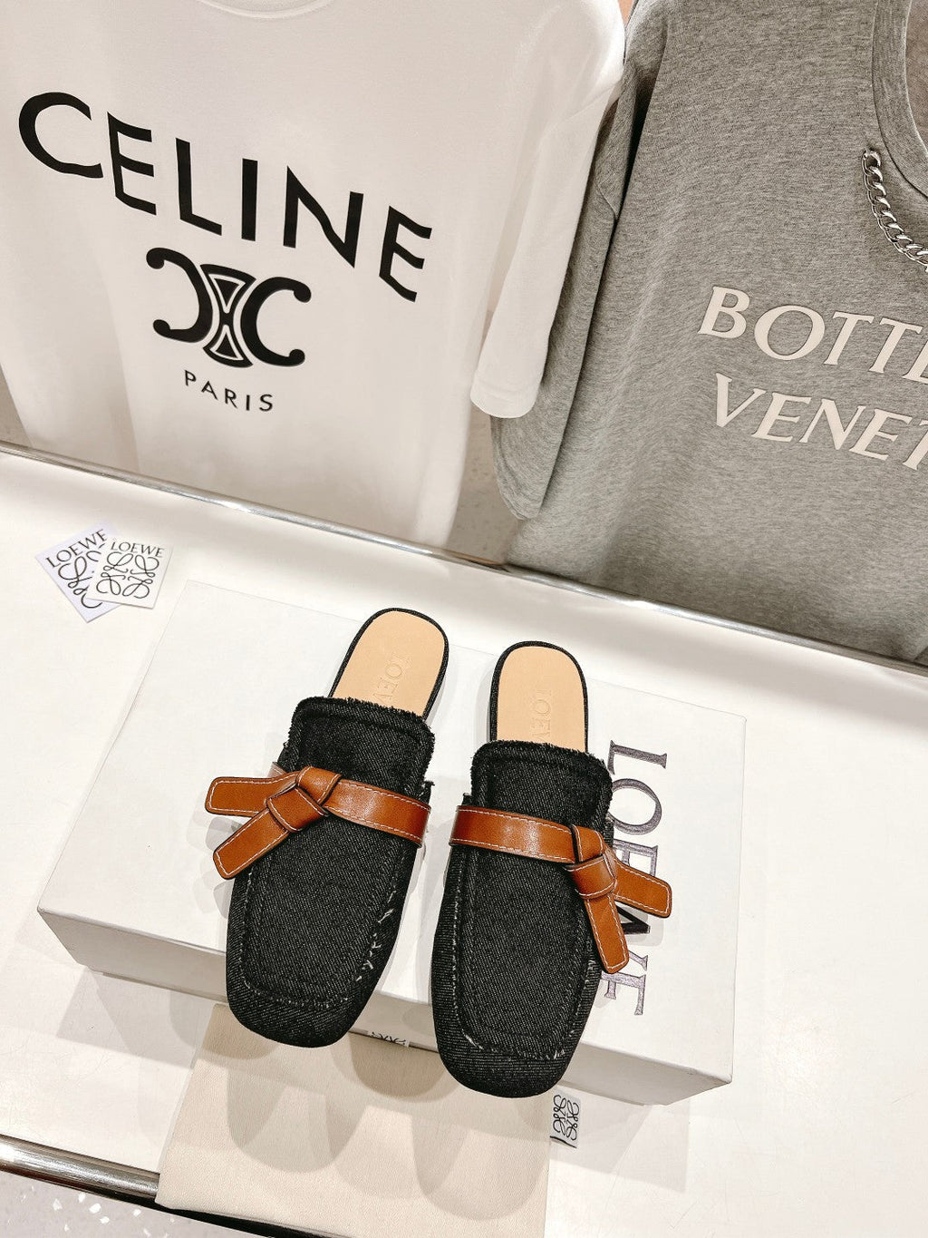 LW GATE BELTED MULE BLACK DENIM