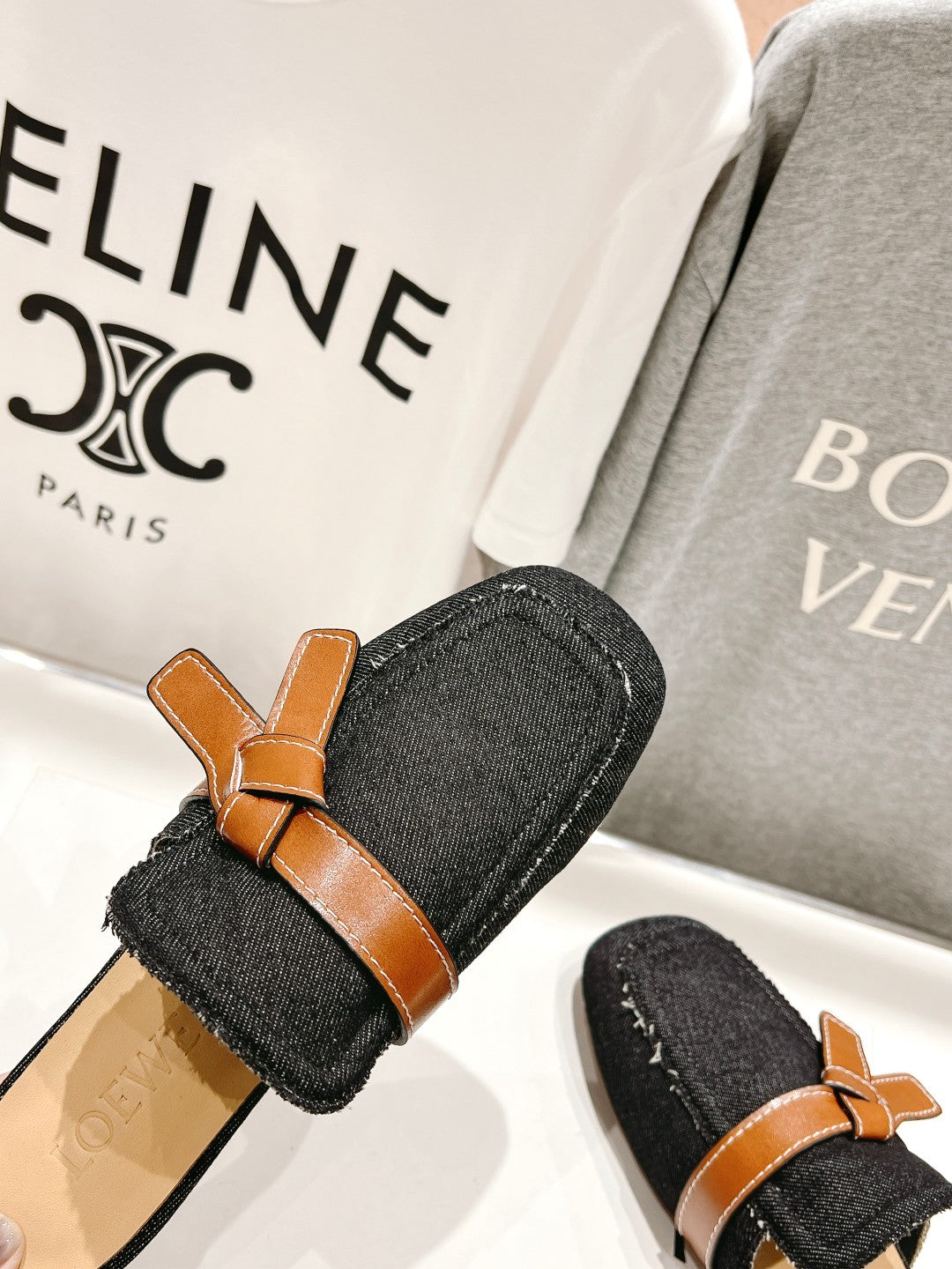 LW GATE BELTED MULE BLACK DENIM