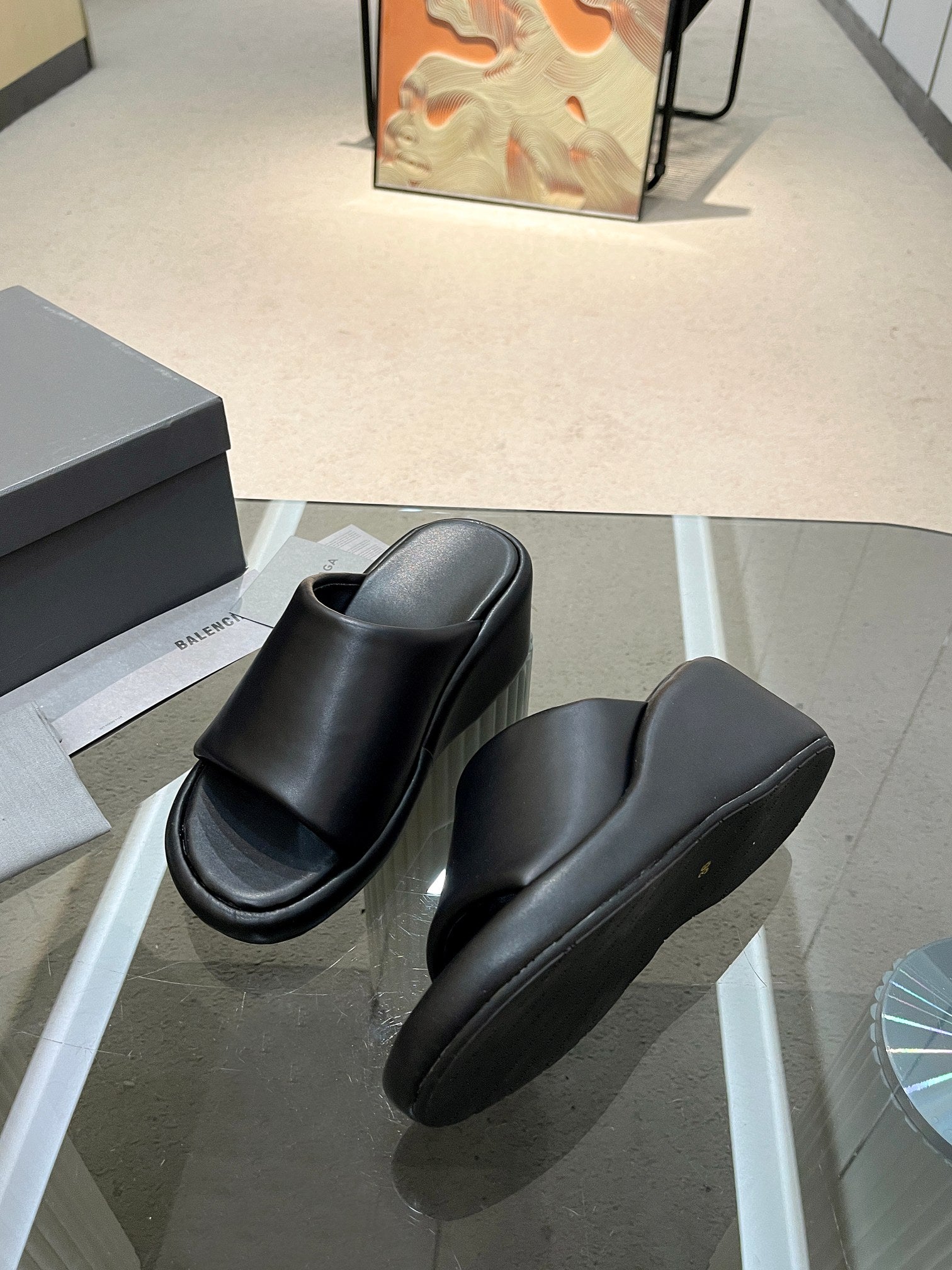 WEDGE SANDALS IN BLACK SOFT LAMBSKIN