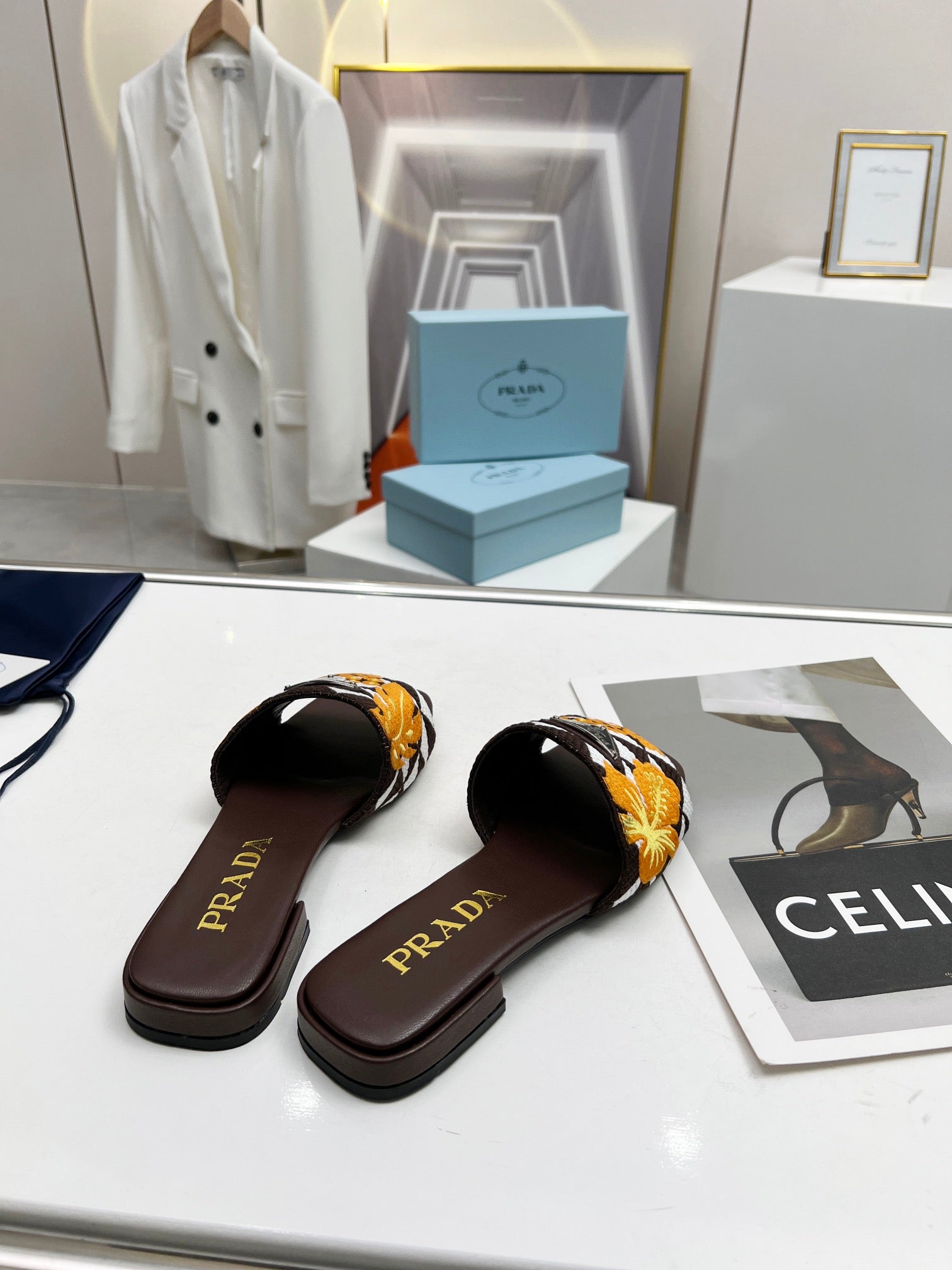 PRA EMBROIDERED SLIDES FLAT CHOCOLATE FABRIC