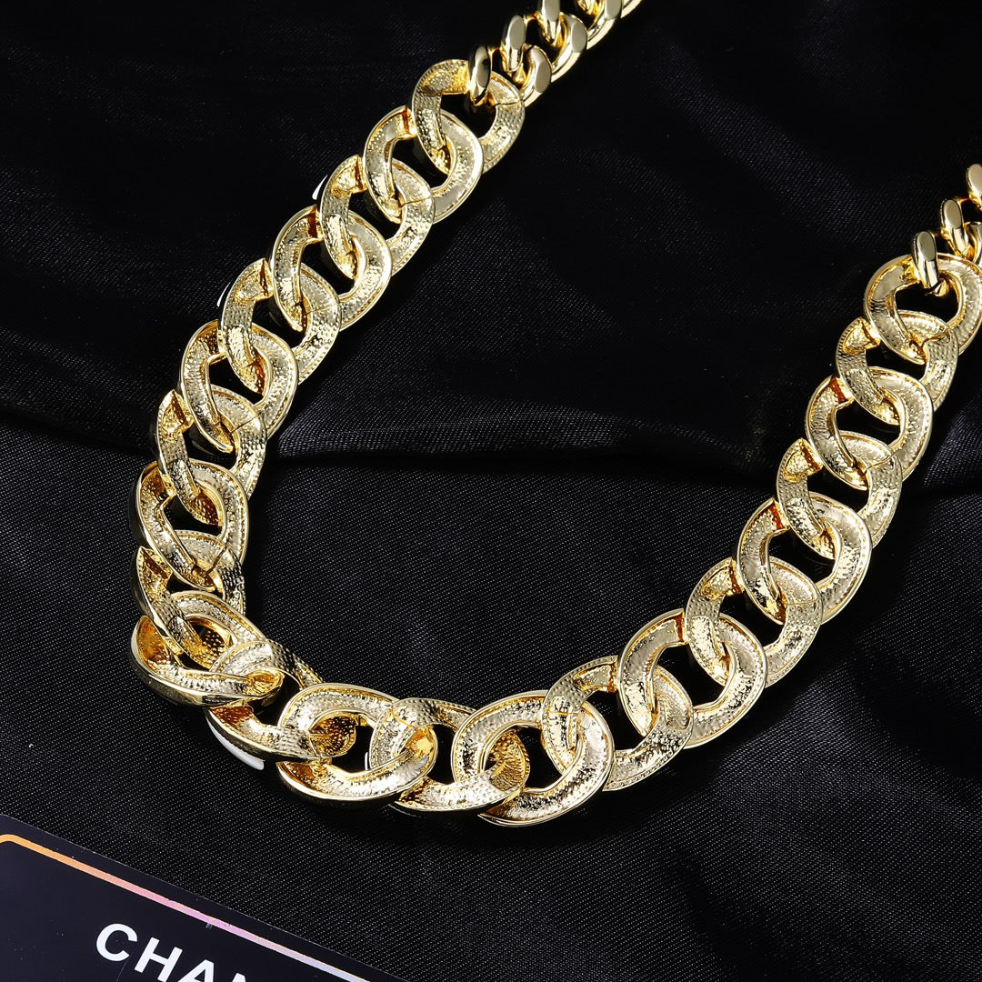 CHANEL 25S CHAIN BELT IN SILVER METALLIC 614405