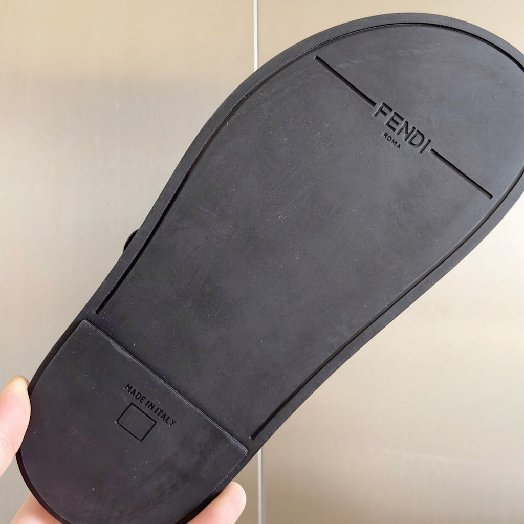 FENDI BAGUETTE DAD SANDALS IN BLACK CALFSKIN WITH GOLD HARDWARE