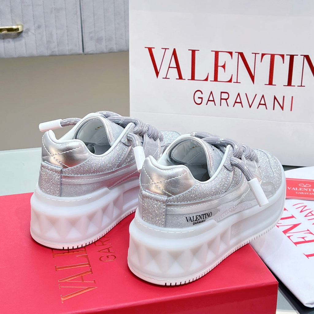 VALENTINO 25S GARAVANI ONE STUD XL PLATFORM SNEAKERS IN SILVER GLITTER FABRIC AND LAMBSKIN