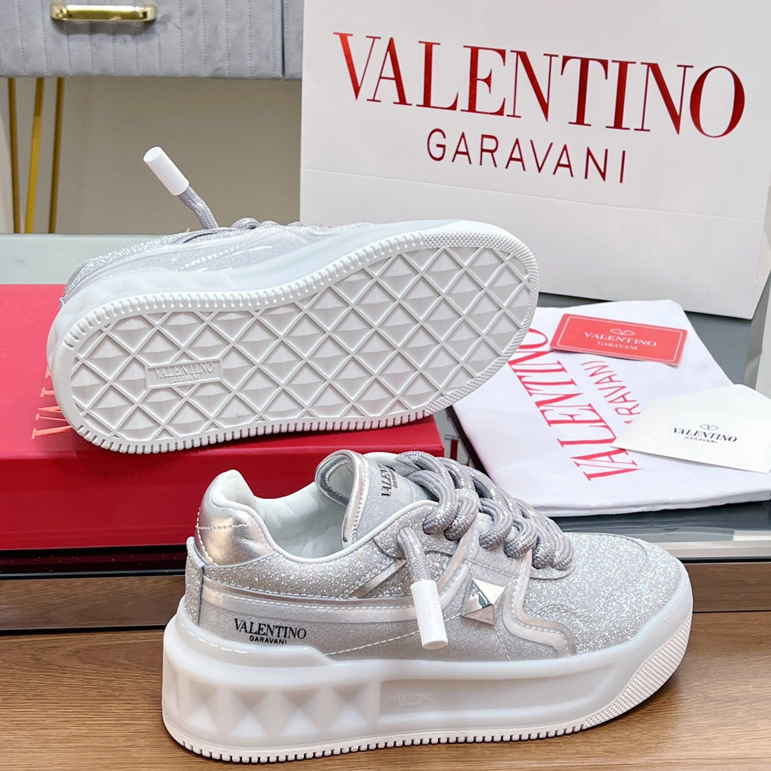VALENTINO 25S GARAVANI ONE STUD XL PLATFORM SNEAKERS IN SILVER GLITTER FABRIC AND LAMBSKIN