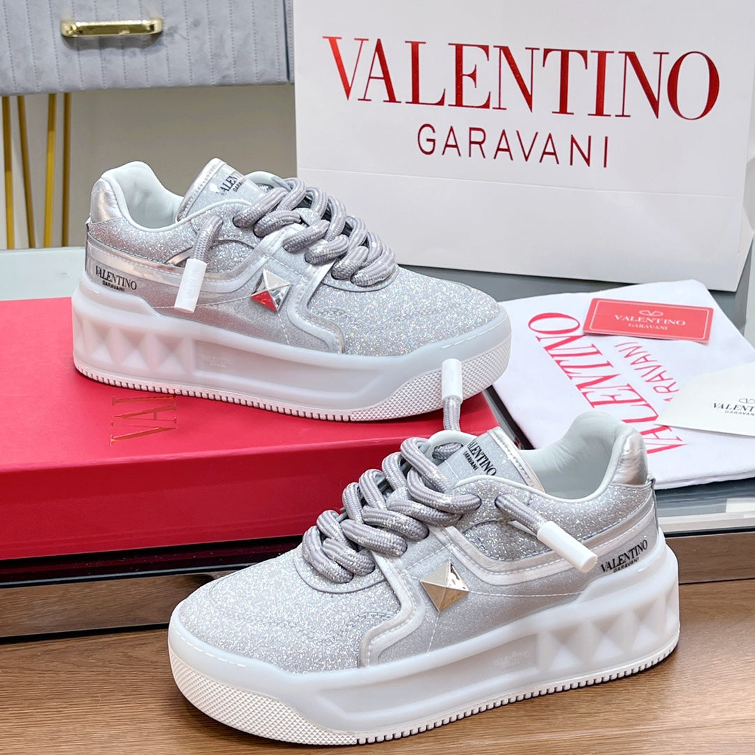VALENTINO 25S GARAVANI ONE STUD XL PLATFORM SNEAKERS IN SILVER GLITTER FABRIC AND LAMBSKIN