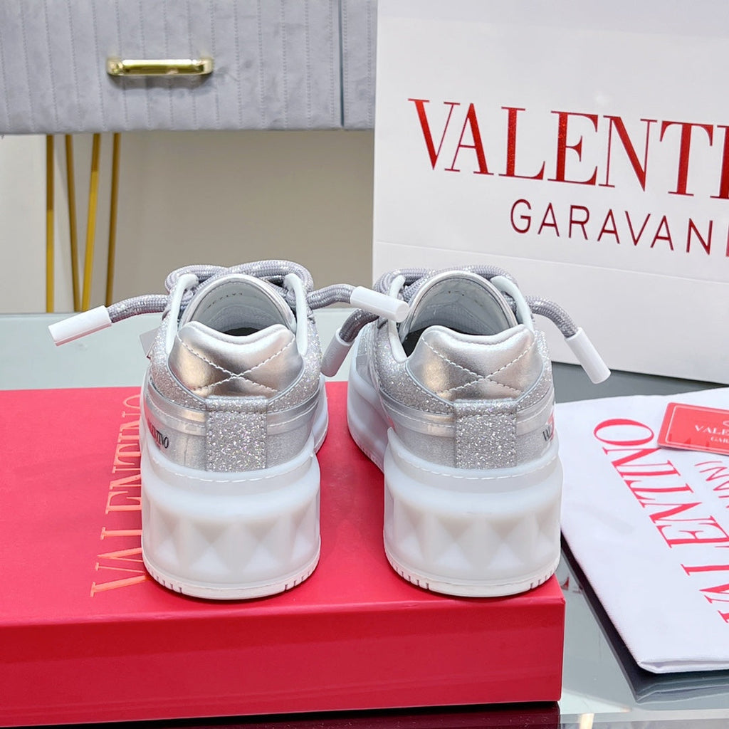 VALENTINO 25S GARAVANI ONE STUD XL PLATFORM SNEAKERS IN SILVER GLITTER FABRIC AND LAMBSKIN