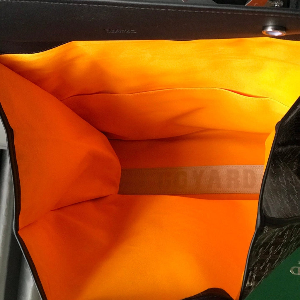 SAINT LÉGER BACKPACK 35 IN BROWN MIX BALCK GOYARDINE CANVAS AND CALFSKIN WITH CARTOON PATCH