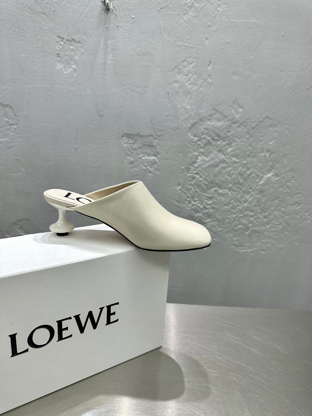 LW TOY MULE 55 WHITE CALFSKIN