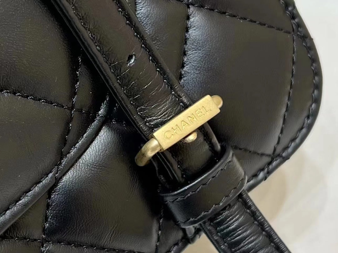 25S CHANEL MEDIUM FLAP BAG 25 IN BLACK CALFSKIN GOLD HARDWARE