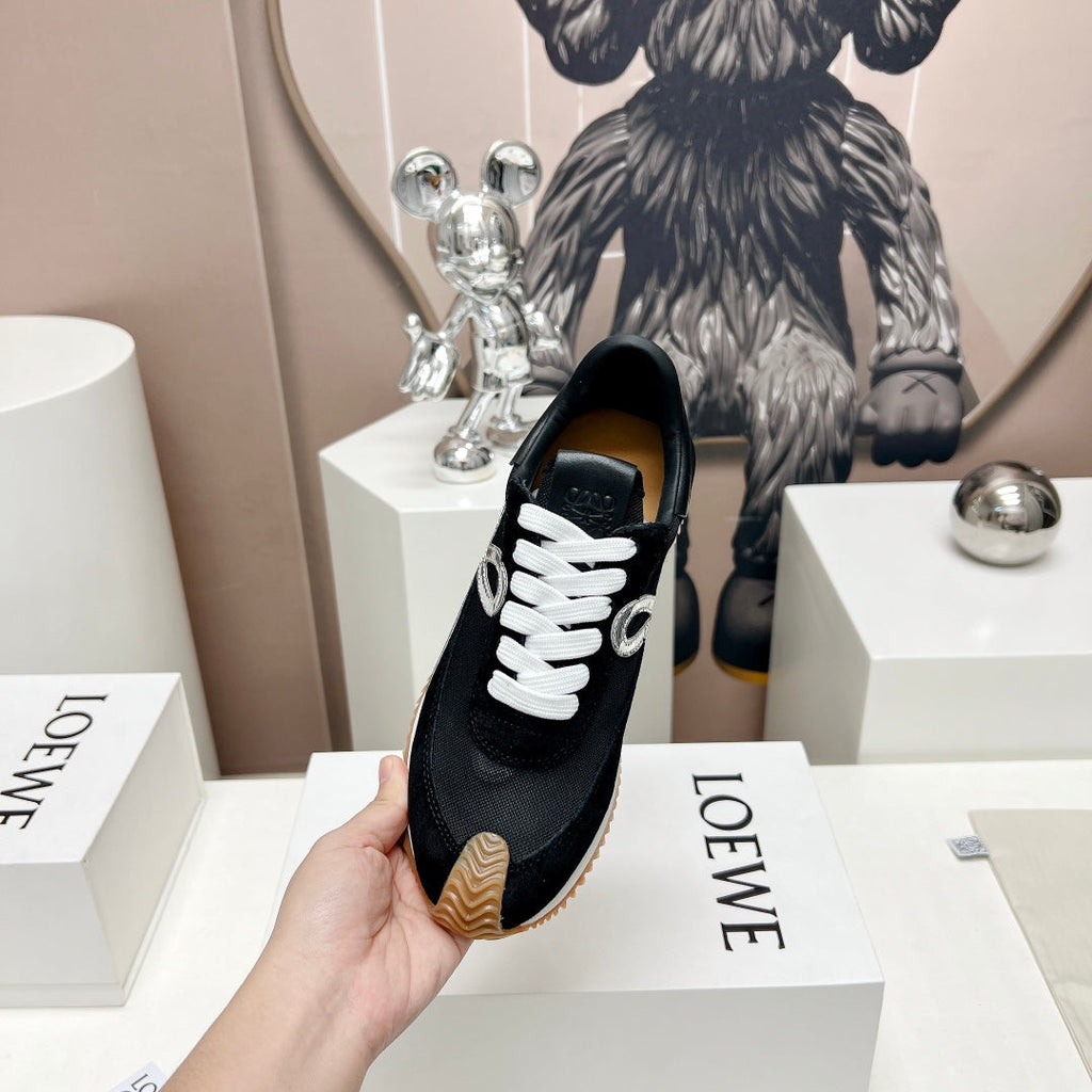 FLOW RUNNER SNEAKER IN BLACK SUEDE AND SHEEPSKIN