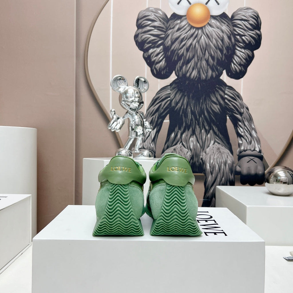 FLOW RUNNER SNEAKER IN BASIL GREEN SUEDE AND SHEEPSKIN