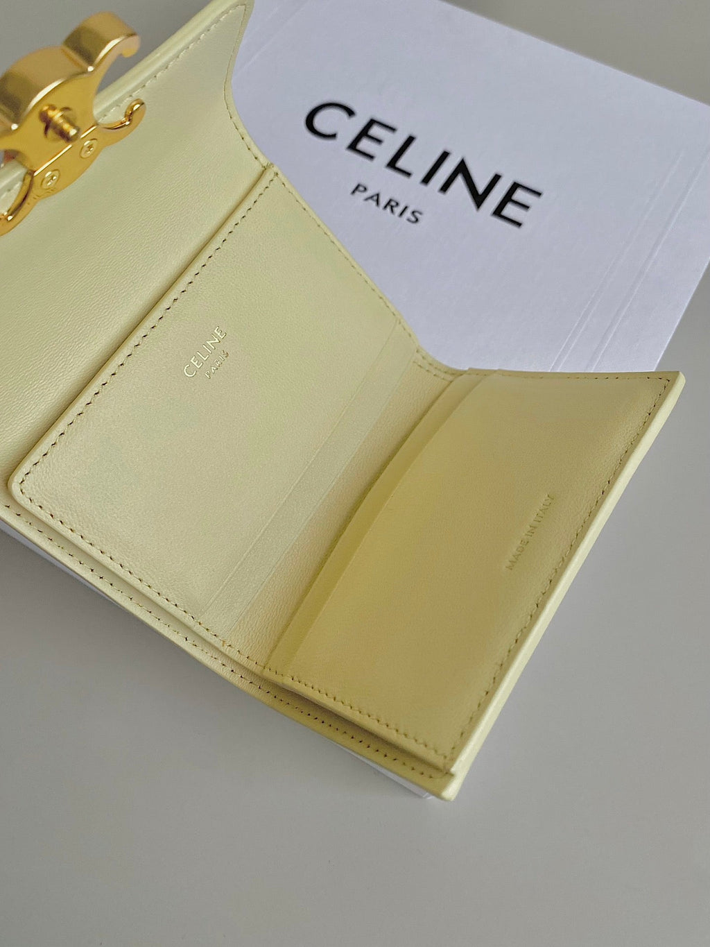 TRIOMPHE 9 WALLET TWO-IN-ONE YELLOW PASTEL CALFSKIN