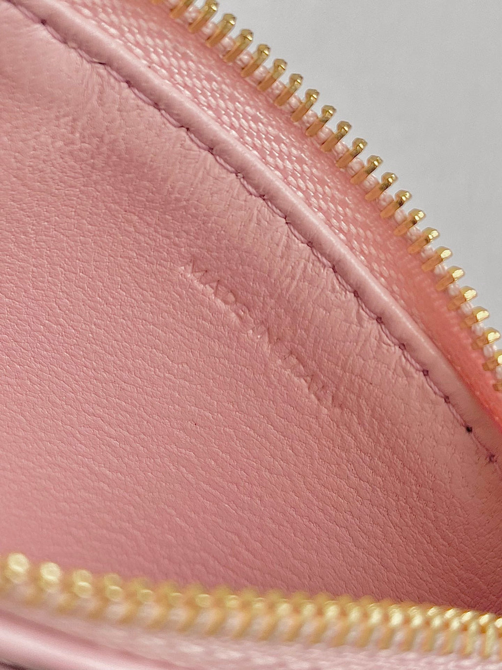 TRIOMPHE 9 WALLET TWO-IN-ONE PINK PASTEL CALFSKIN