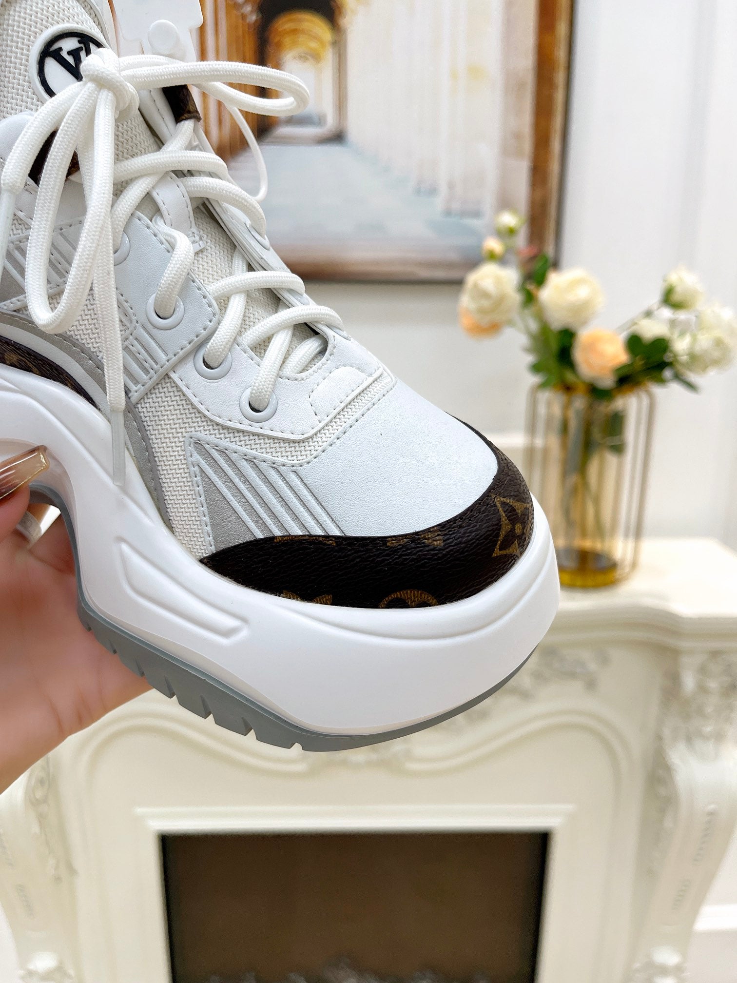 LV ARCHLIGHT 2.0 PLATFORM SNEAKER IN WHITE MIX BROWN MIX OF MATERIALS