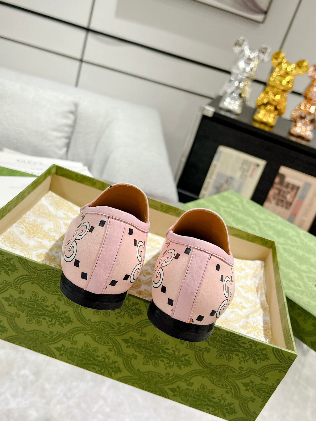 HORSEBIT LOAFER WITH CUTE CAT PRINT IN LIGHT PINK CALFSKIN