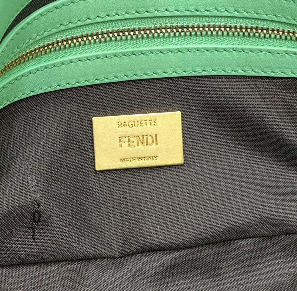 BAGUETTE WITH FF MOTIF 27 IN DE YORK GREEN SOFT LAMBSKIN GOLD HARDWARE
