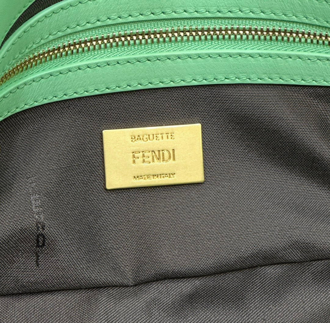 BAGUETTE WITH FF MOTIF 27 IN DE YORK GREEN SOFT LAMBSKIN GOLD HARDWARE