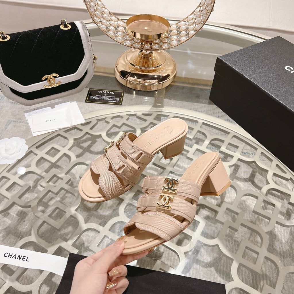 Double C  Xiaoxiang Chain Fabric Head Chunky High Heel Cream Lambskin