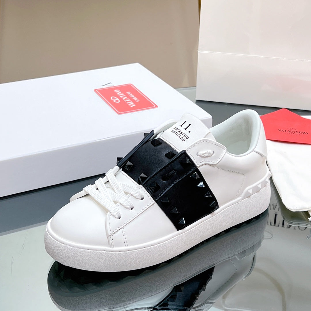 VALENTINO 25S GARAVANI ROCKSTUD UNTITLED STUDDED SNEAKERS IN WHITE MIX BLACK LAMBSKIN