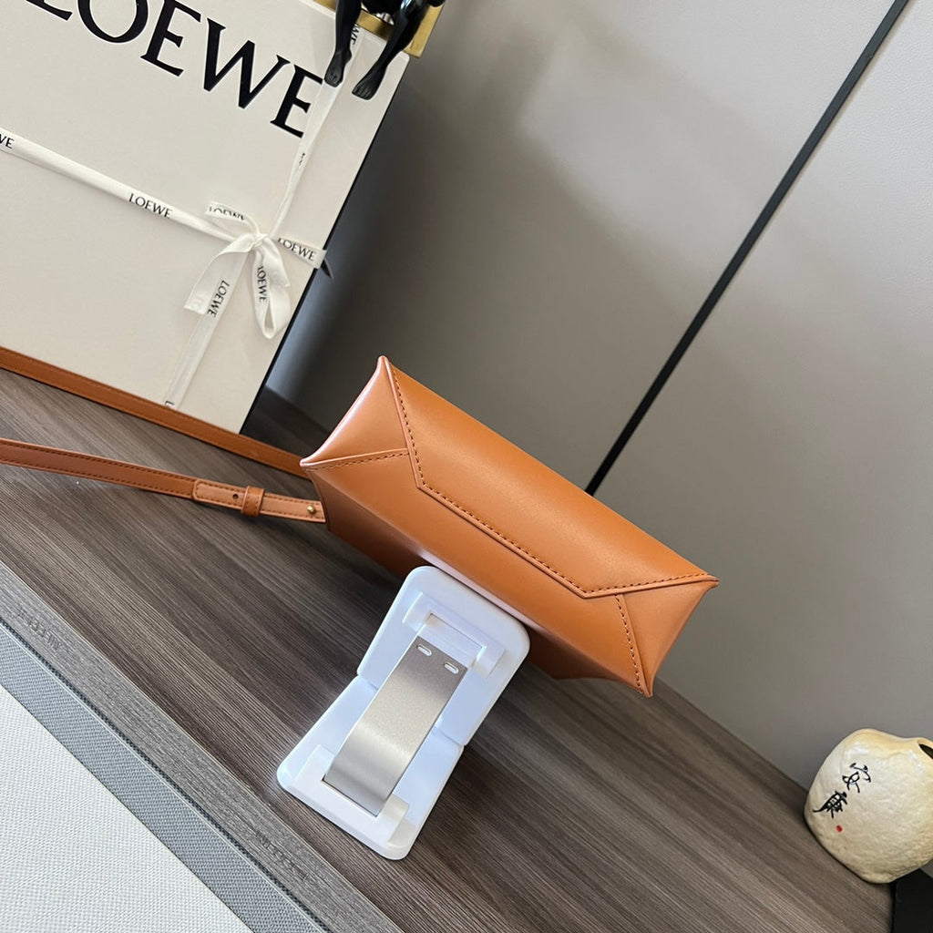 STANDARD A5 TOTE BAG IN BRONZE BROWN CALFSKIN