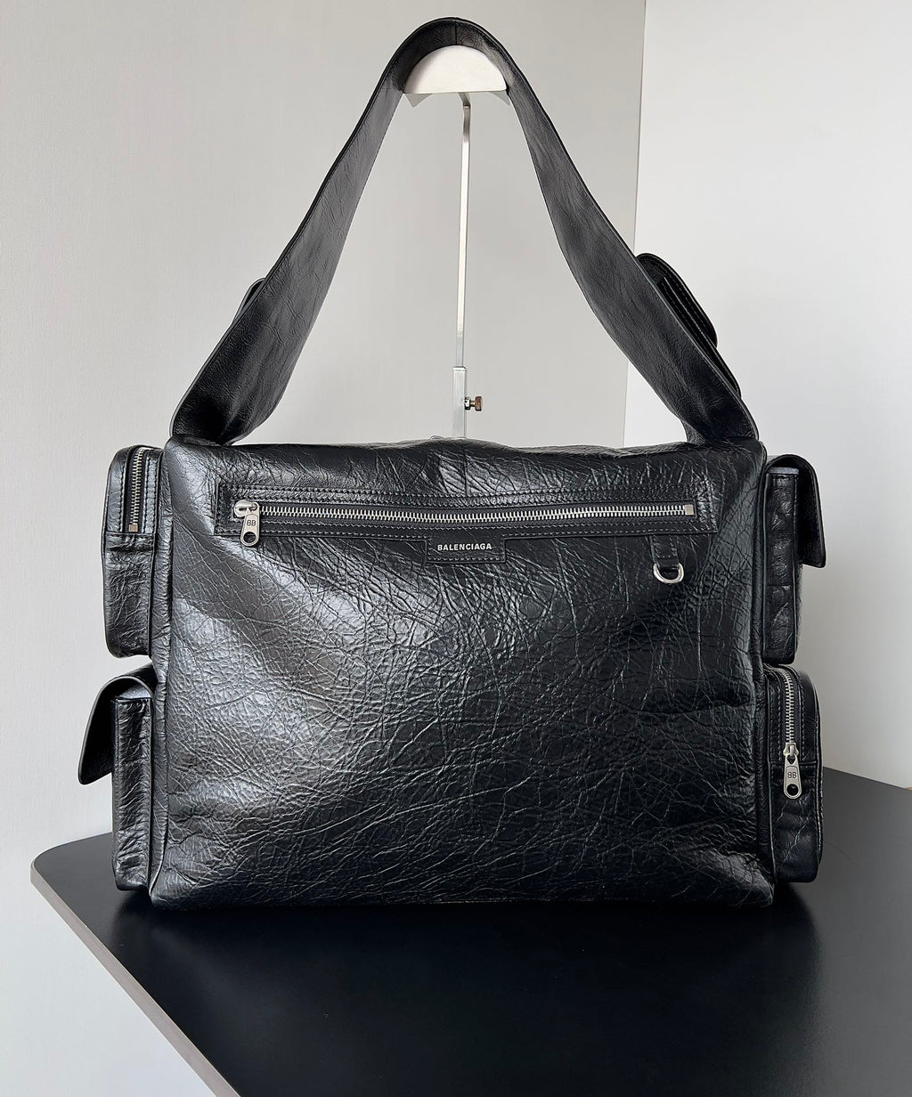 SUPERBUSY LARGE SLING BAG 42 IN BLACK LAMBSKIN